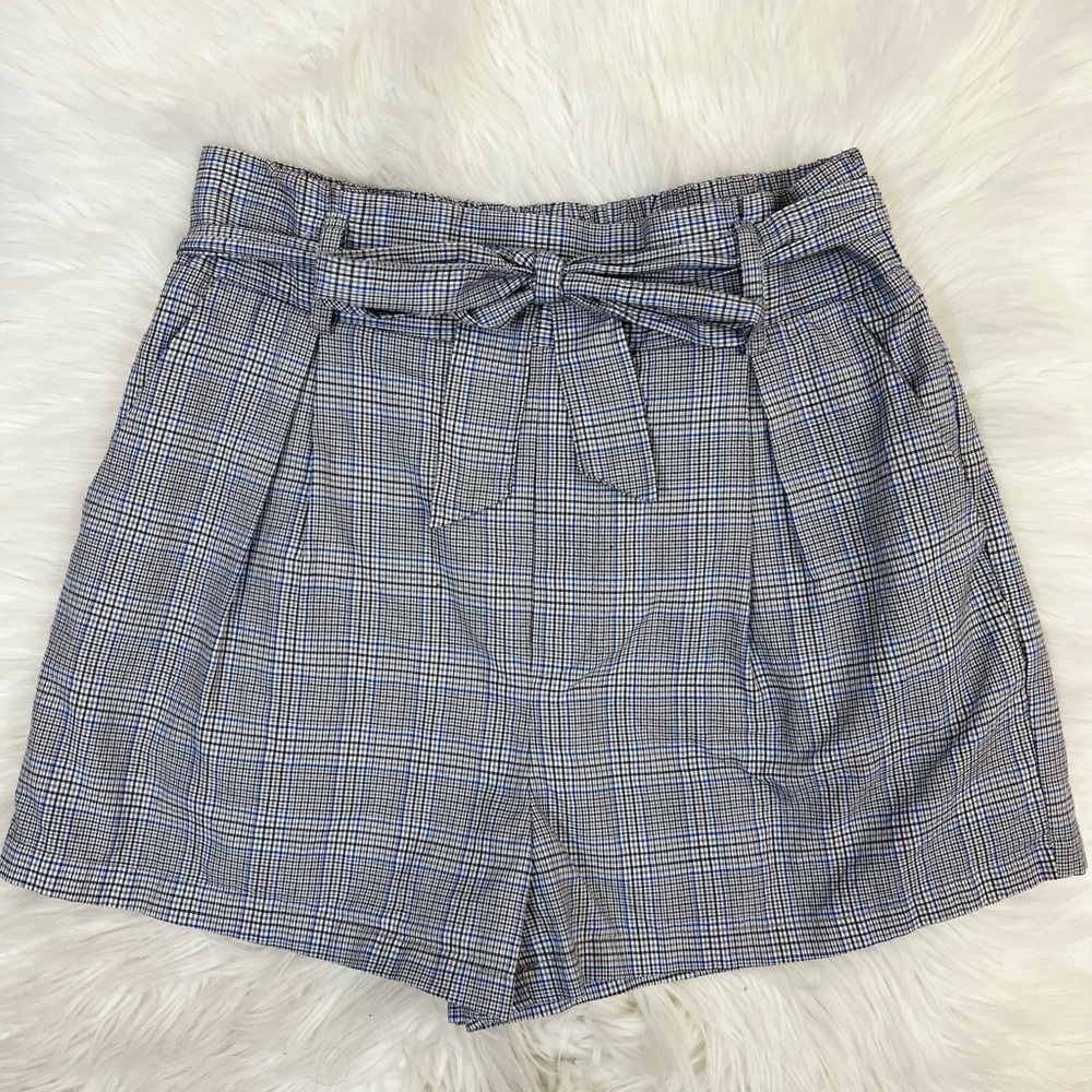 Forever 21 Grey Plaid Shorts